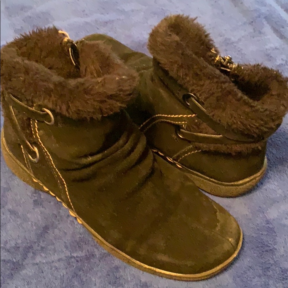 Bass short boots